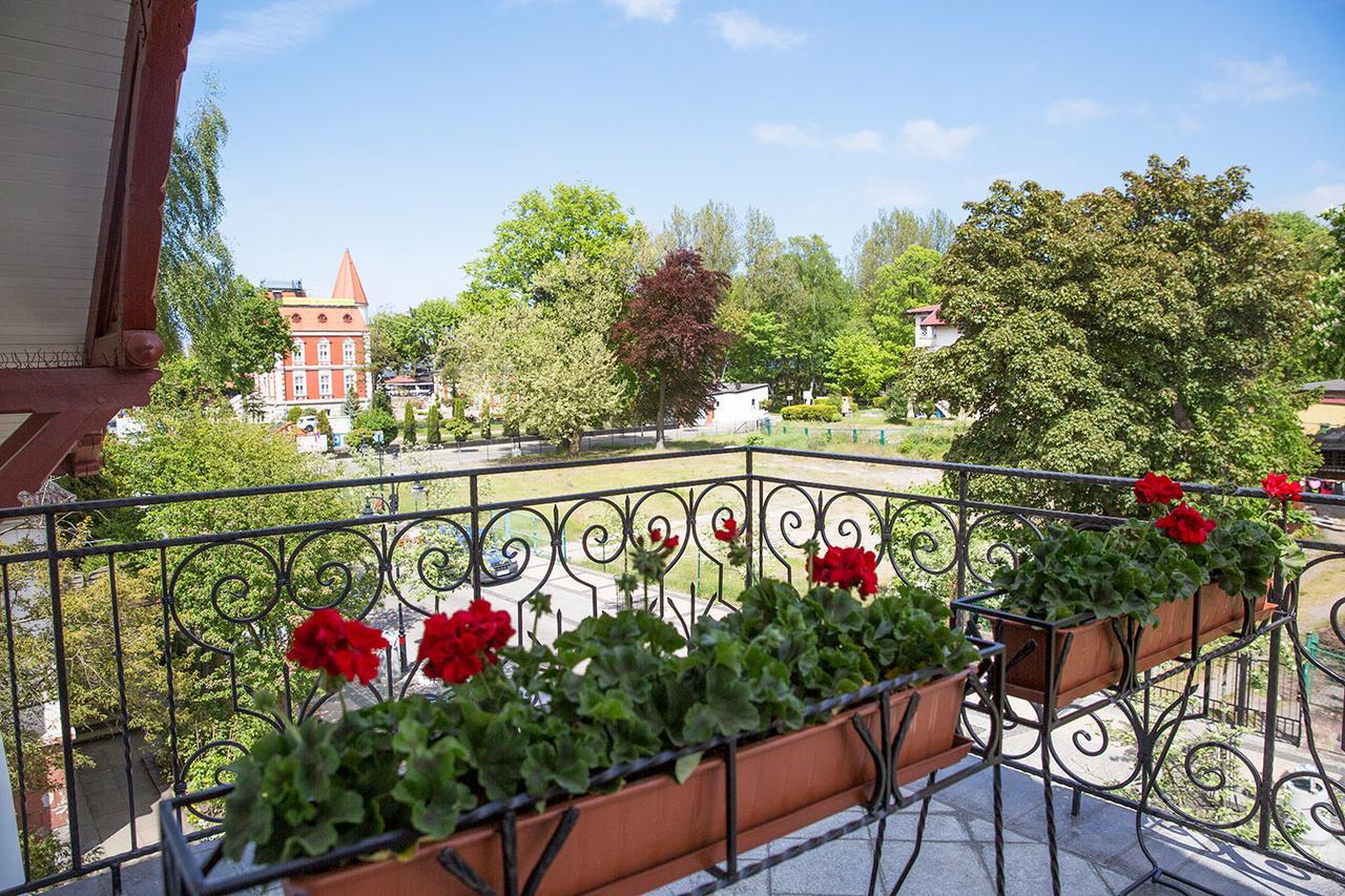 Villa Mistral Устка Екстериор снимка